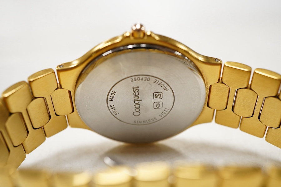 A gentleman's early 1990's stainless steel and gold plated Longines quartz wrist watch, with spare links and box, case diameter 34mm.